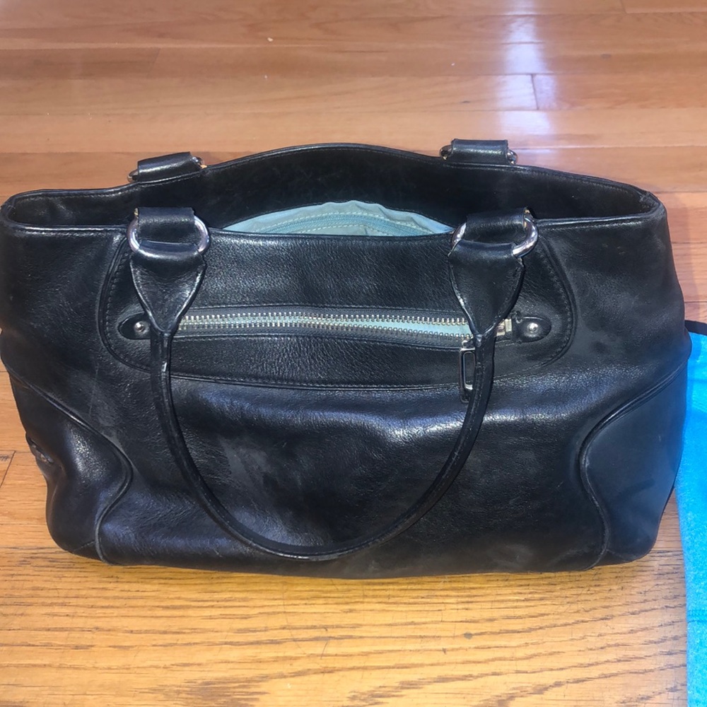Use black coal haan bag